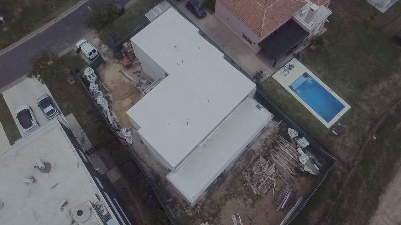 Vista aérea de un techo terminado